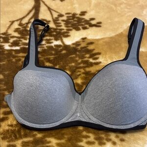 Danskin Now Gray Women's Sport Underwire Bra Size 40D